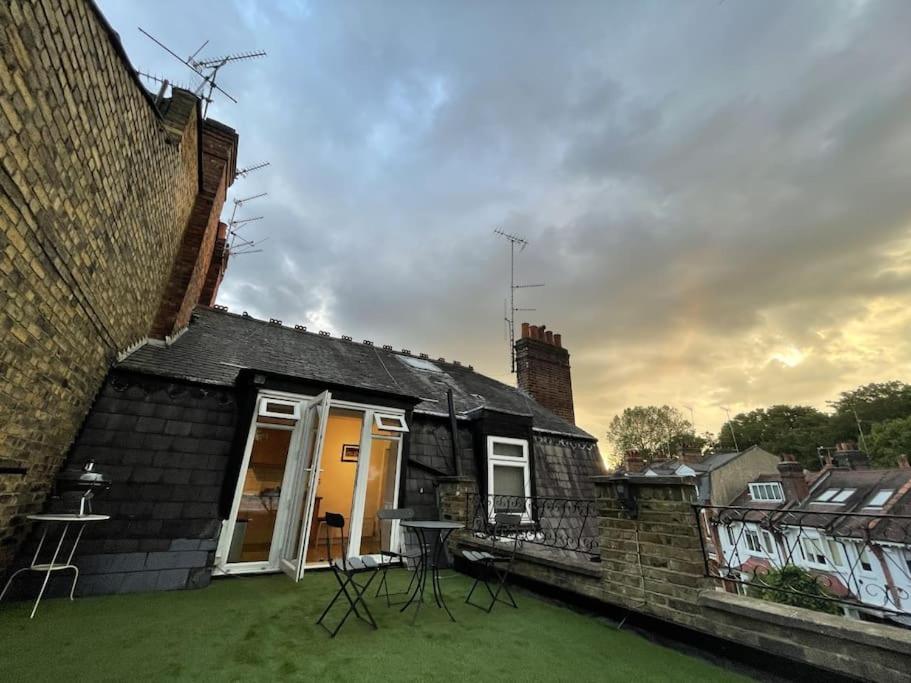 Spacious Two Bedroom Flat In Prestigious Highgate. Londres Exterior foto