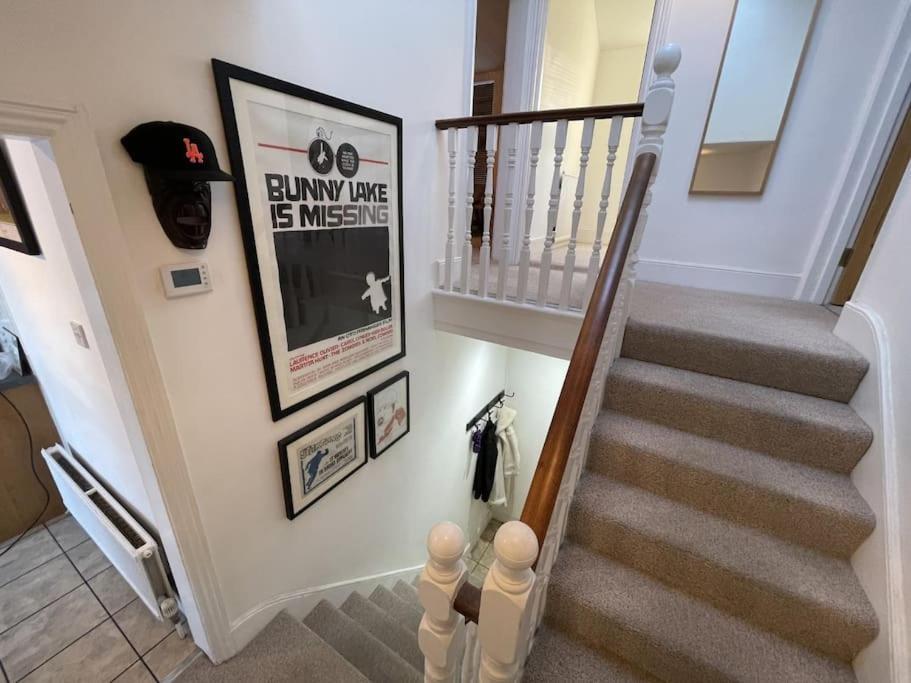 Spacious Two Bedroom Flat In Prestigious Highgate. Londres Exterior foto